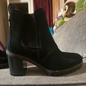 UGG Black Heeled Ankle Boots, Waterproof, brand New, without box.